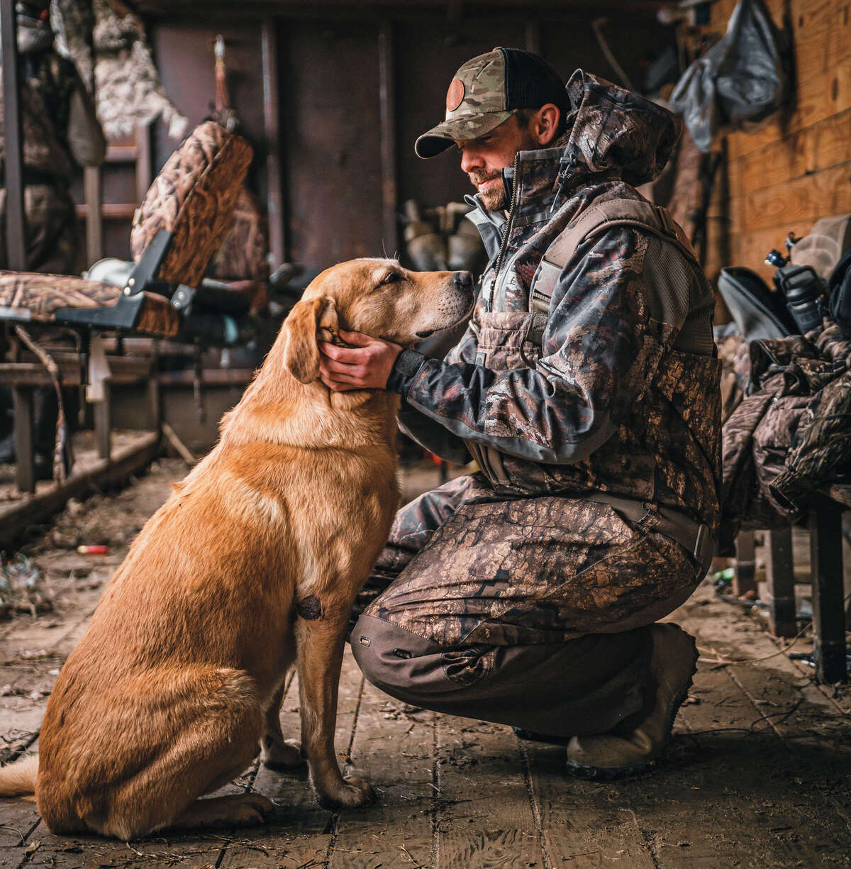 Talking hunting shop dog